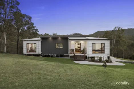 2/81 Tabletop Dr, Withcott, QLD 4352