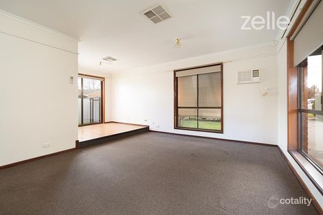 Property photo of 1 Stephen Court Wodonga VIC 3690