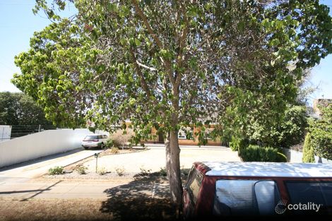 33 York Ave, Clovelly Park, SA 5042