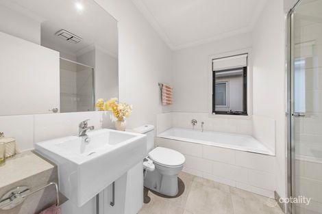 Property photo of 18 Llano Circuit Berwick VIC 3806