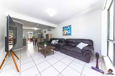 Property photo of 24/2311 Logan Road Eight Mile Plains QLD 4113