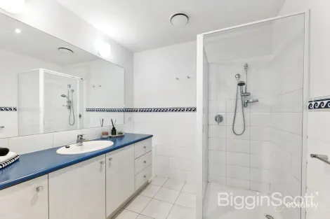 Property photo of 304/1 Sovereign Point Court Doncaster VIC 3108