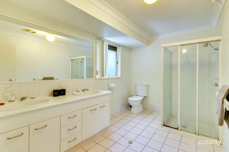 Property photo of 5 Gracemere Place Forest Lake QLD 4078