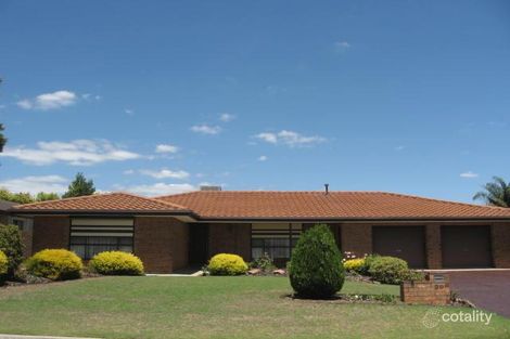 29 Trevithick Cres, Redwood Park, SA 5097