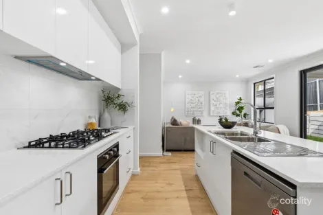 Property photo of 1 Madeira Drive Morphett Vale SA 5162