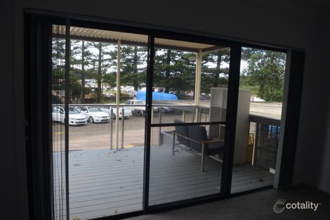 Property photo of 66 Kalaroo Road Redhead NSW 2290