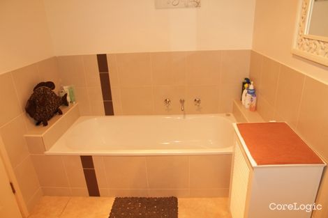 Property photo of 7 Thomas Place West Wodonga VIC 3690