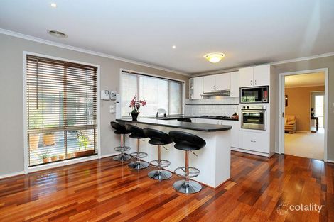 Property photo of 14 Glen Innes Close Wonga Park VIC 3115
