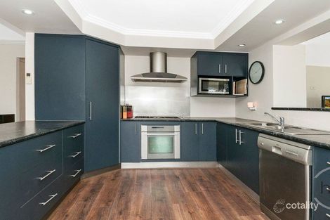 Property photo of 11 Glendevon Crescent Mount Warren Park QLD 4207