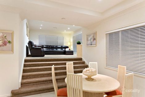 Property photo of 10 Parkview Avenue Picnic Point NSW 2213
