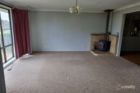 Property photo of 14 Mann Crescent Moss Vale NSW 2577