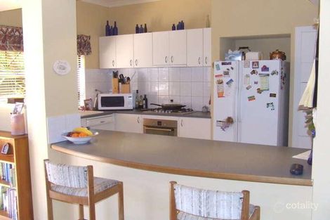 8 Woodbury Mews, Landsdale, WA 6065