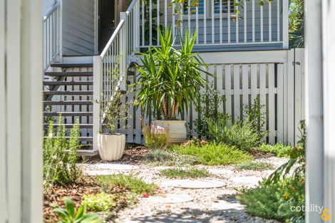 Property photo of 64 Crown Street Wynnum QLD 4178