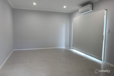 Property photo of 31 Kew Road Hoxton Park NSW 2171