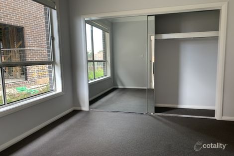 Property photo of 31 Kew Road Hoxton Park NSW 2171