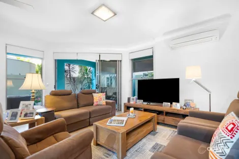 Property photo of 3045 Everglade Avenue Carrara QLD 4211