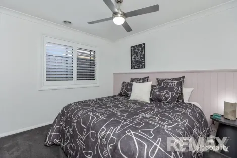 Property photo of 32 Darcy Drive Boorooma NSW 2650
