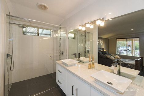 Property photo of 4 Hyde Close Canning Vale WA 6155