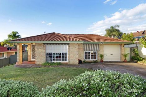 3 Lamb Cl, Bateau Bay, NSW 2261