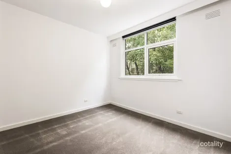 Property photo of 3/2 Maple Grove Toorak VIC 3142