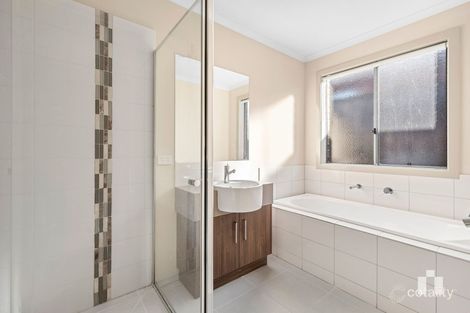 Property photo of 18 Aspect Drive Doreen VIC 3754