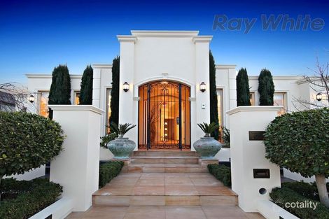 Property photo of 15 Moncrieff Parade Point Cook VIC 3030