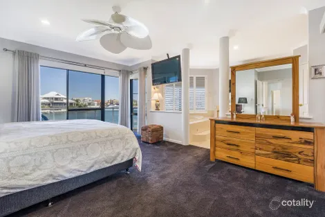 Property photo of 30 Eunamara Retreat Halls Head WA 6210