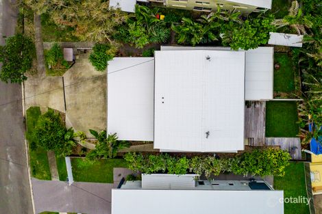 Property photo of 2/20 Orealla Crescent Sunrise Beach QLD 4567