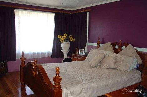 Property photo of 2 Teal Court Keysborough VIC 3173
