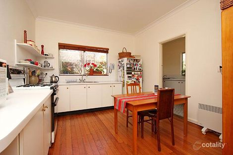 Property photo of 8 Strzelecki Crescent Narrabundah ACT 2604