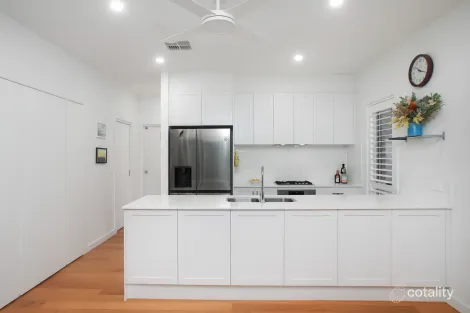 Property photo of 1/6 Sproule Crescent Balgownie NSW 2519