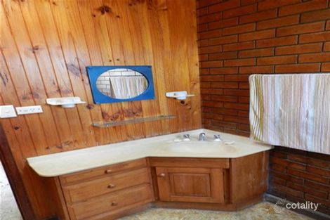 Property photo of 3 Silver Street Grasstree Beach QLD 4740