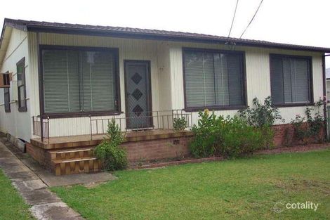 12 Albatross Rd, Nowra, NSW 2541