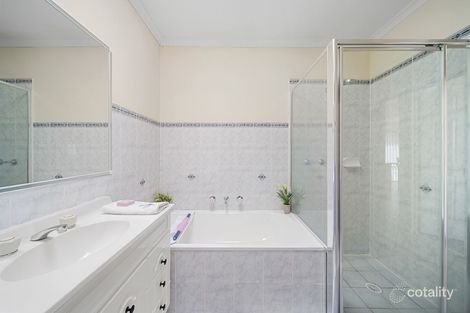 Property photo of 4 Hoff Place Dunlop ACT 2615