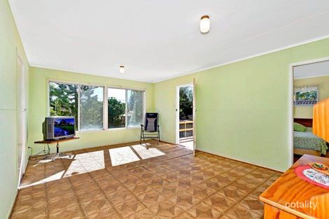Property photo of 40 Shamrock Drive Berkeley Vale NSW 2261