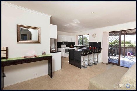 Property photo of 35 Harricks Crescent Monash ACT 2904