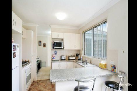 Property photo of 3 Giles Place Plumpton NSW 2761