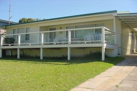 13 Cyrus St, Hyams Beach, NSW 2540