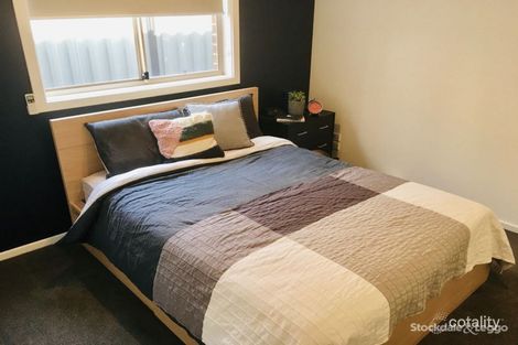 Property photo of 5/26 Ryrie Grove Wollert VIC 3750
