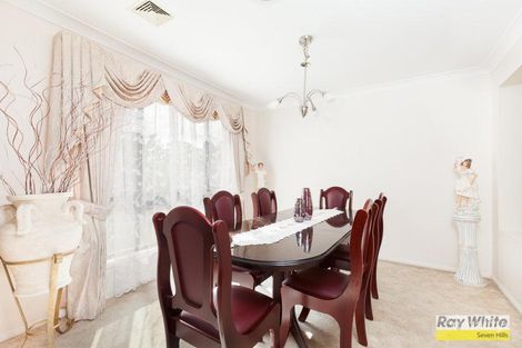 Property photo of 39 Maria Lock Grove Oakhurst NSW 2761