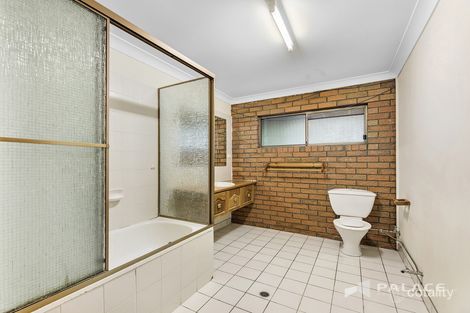 Property photo of 127 College Road Karana Downs QLD 4306