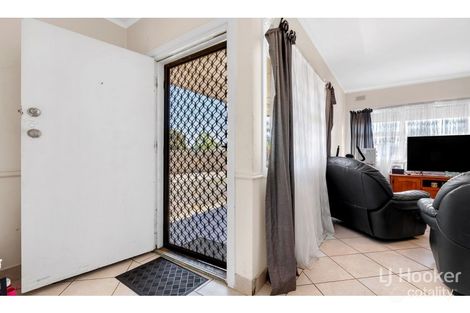 Property photo of 6 Robins Street Elizabeth Downs SA 5113