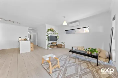Property photo of 43 Thornbill Crescent Coodanup WA 6210