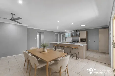 Property photo of 5 Horton Place Forest Lake QLD 4078