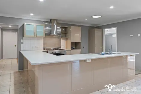 Property photo of 5 Horton Place Forest Lake QLD 4078