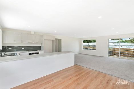 Property photo of 1/1 Crozier Place Warrane TAS 7018
