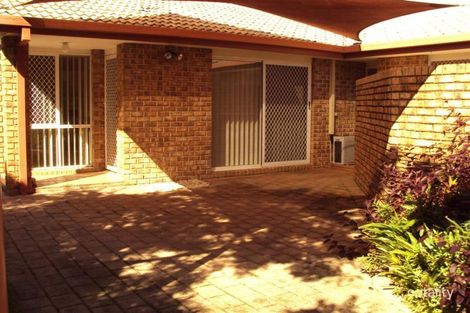 Property photo of 2/7 Liam Court Labrador QLD 4215