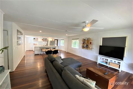 Property photo of 10 Illawarra Street Everton Hills QLD 4053