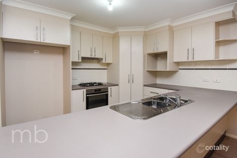 Property photo of 3 Brock Place Orange NSW 2800