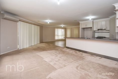 Property photo of 3 Brock Place Orange NSW 2800